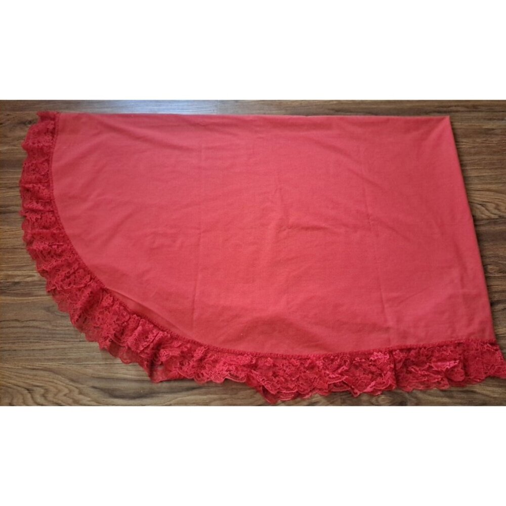 Vintage Red Lace Edge Tablecloth Oval Country Cottage Farmhouse Kitsch 98x58